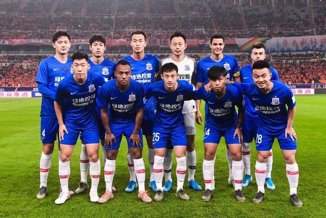 雄鹿处于争 雄鹿处于争